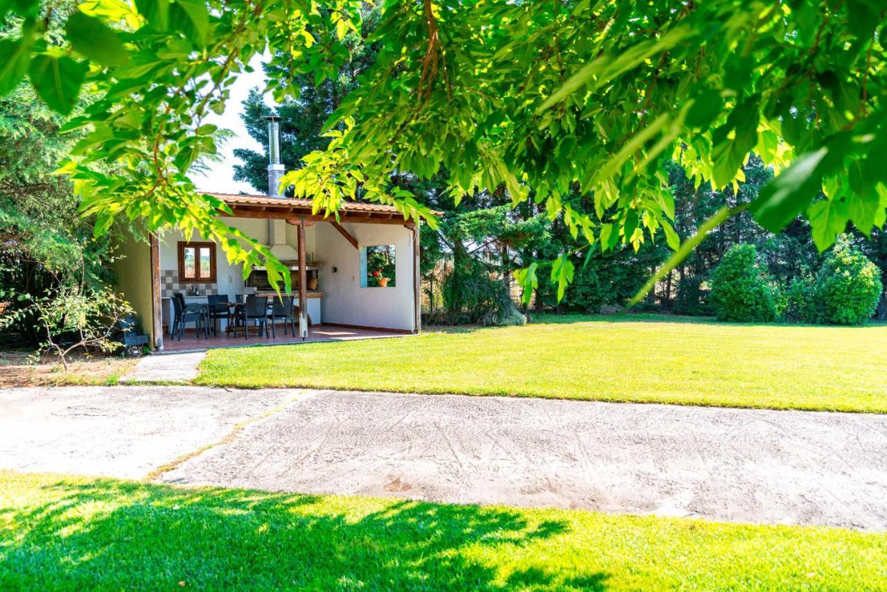 Villa Bougainvillea Епаномі Екстер'єр фото